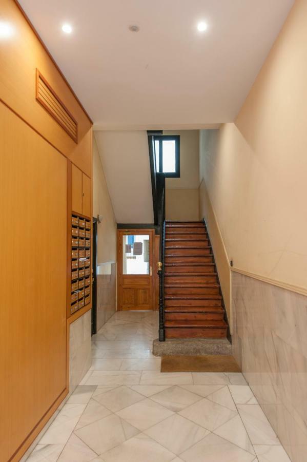 Appartement Guernica I à Madrid Extérieur photo